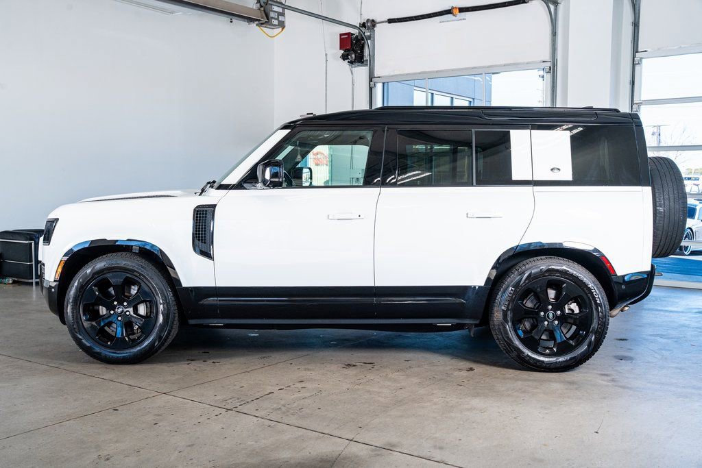 2023 Land Rover Defender 110 X-Dynamic SE