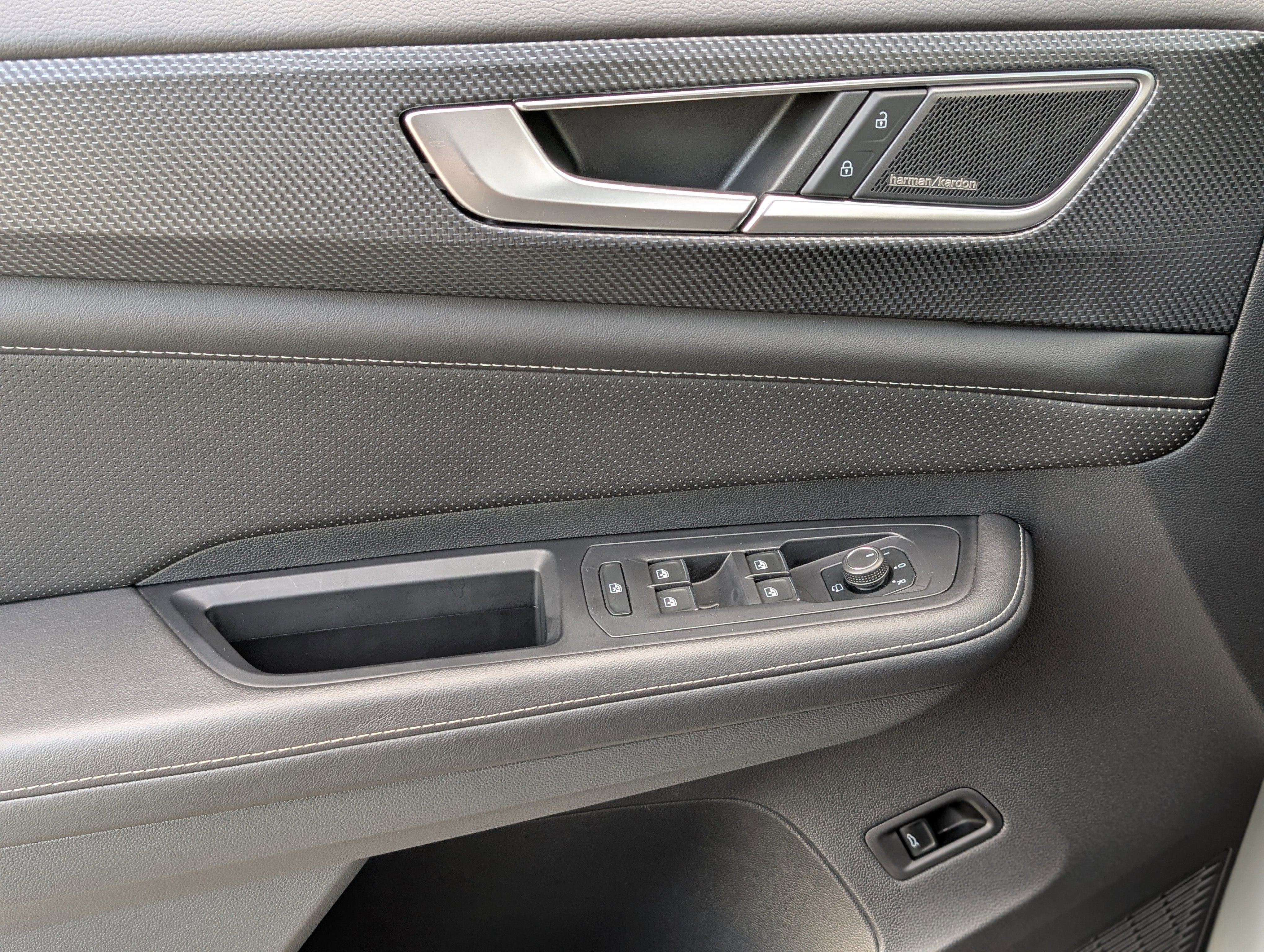 2024 Volkswagen Atlas Cross Sport SEL Premium R-Line