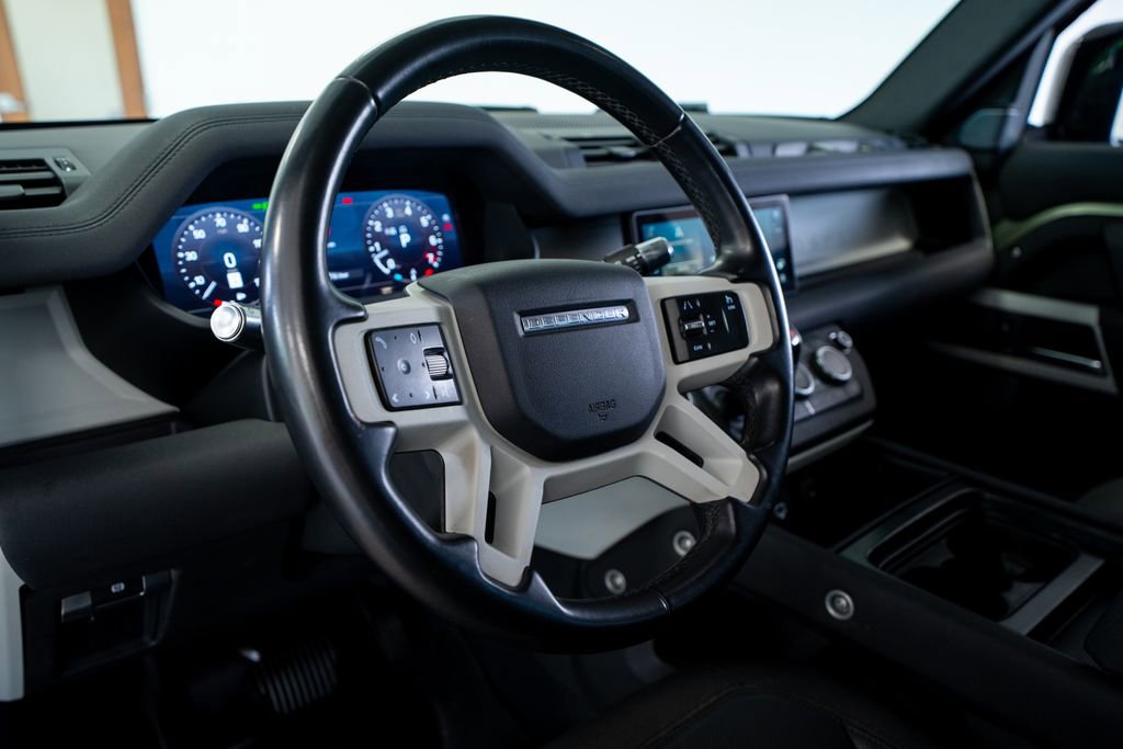 2020 Land Rover Defender 110 SE