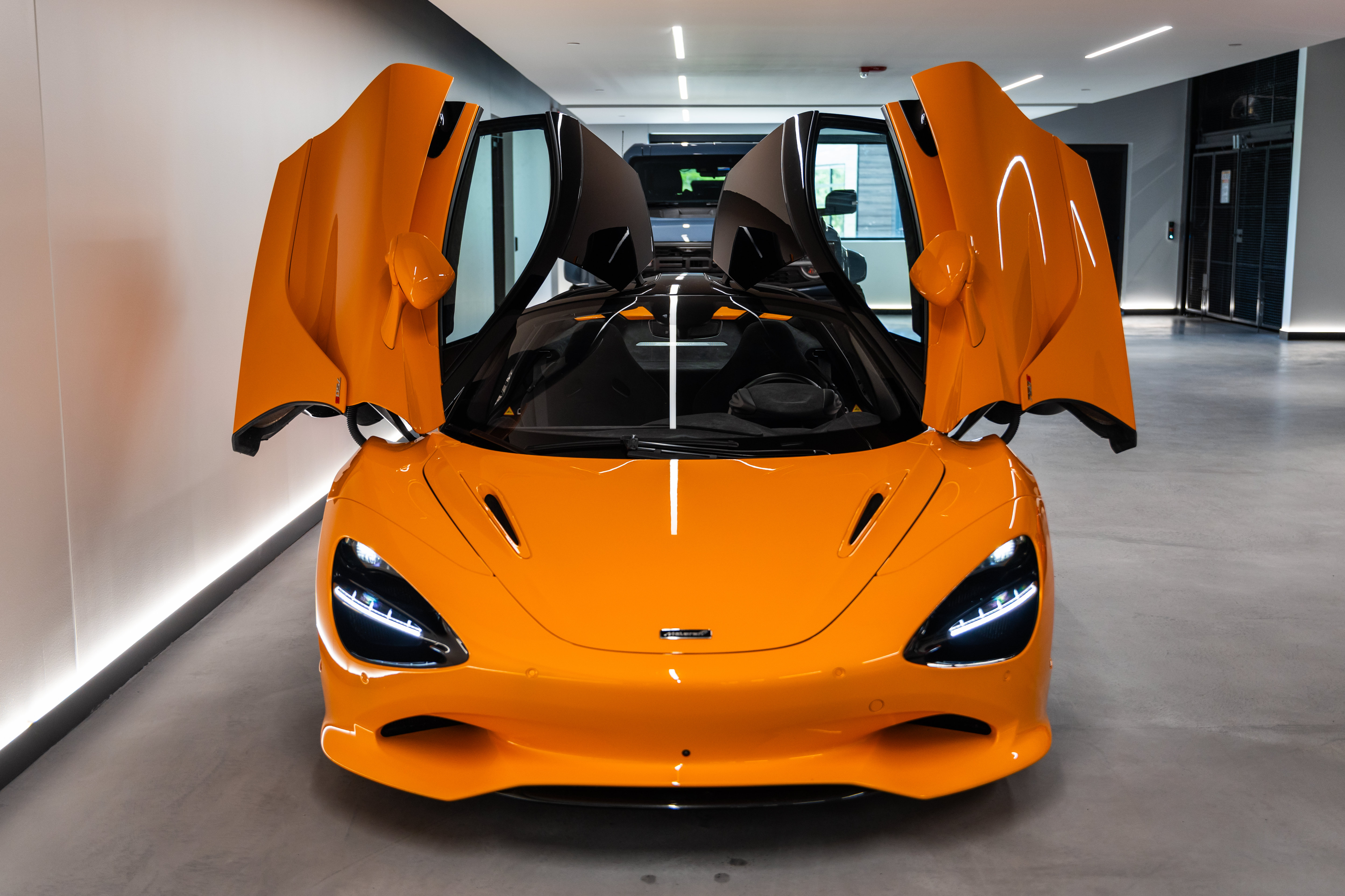 New 2025 McLaren 750S photo 15