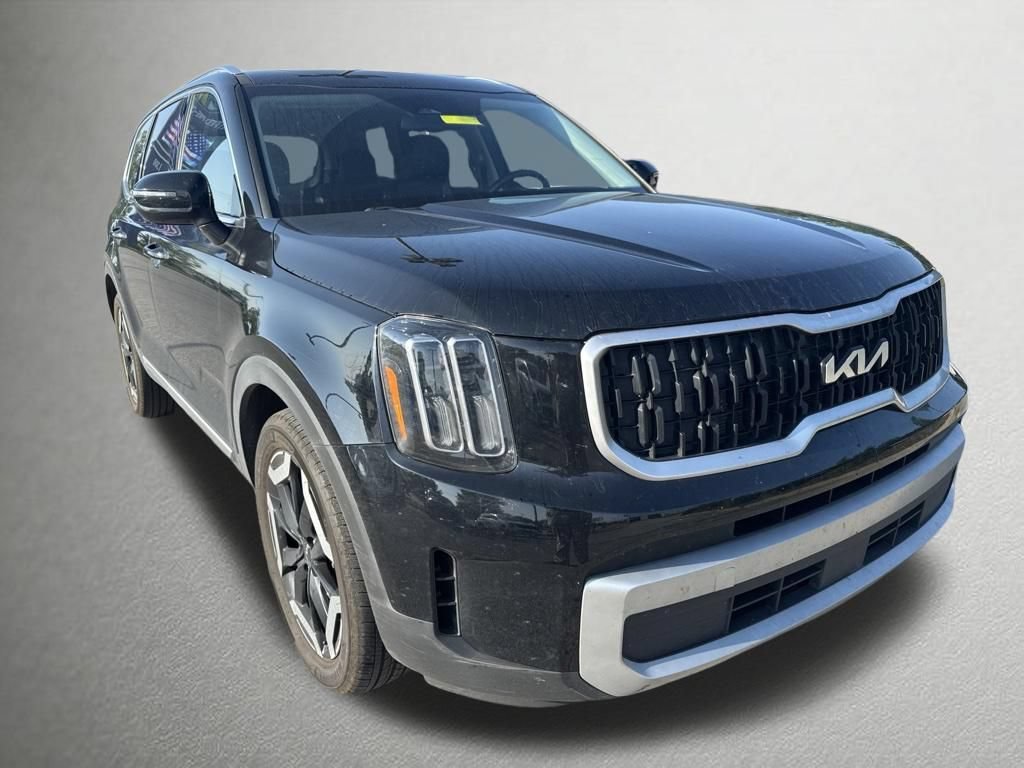 Certified 2024 Kia Telluride EX w/ EX Captain's Chair Package