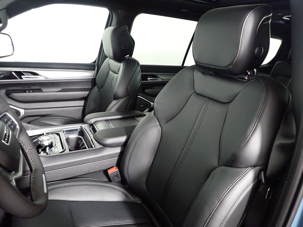 2026 Jeep Grand Wagoneer 4WD