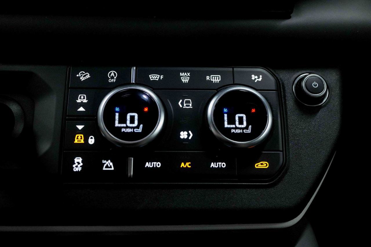 2023 Land Rover Defender 130 SE