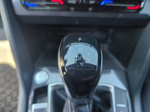 2022 Volkswagen Tiguan SE R-Line