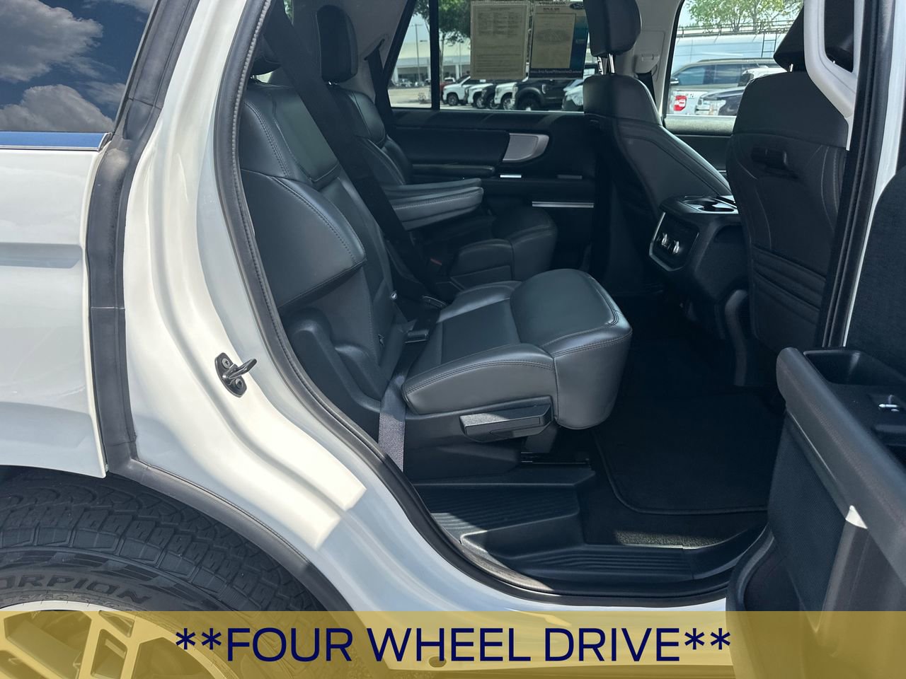 2025 Ford Expedition Active