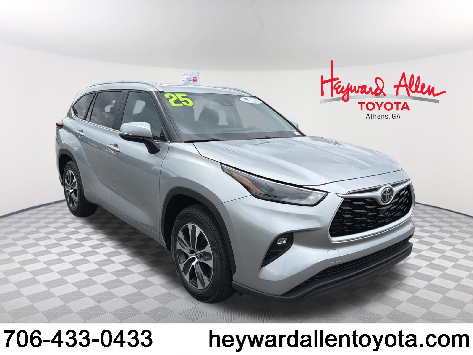 Certified 2025 Toyota Highlander XLE