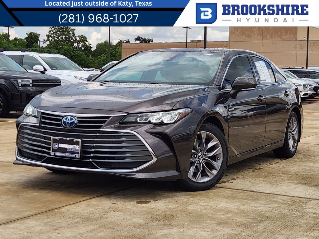 Used 2020 Toyota Avalon XLE w/ Moonroof Package