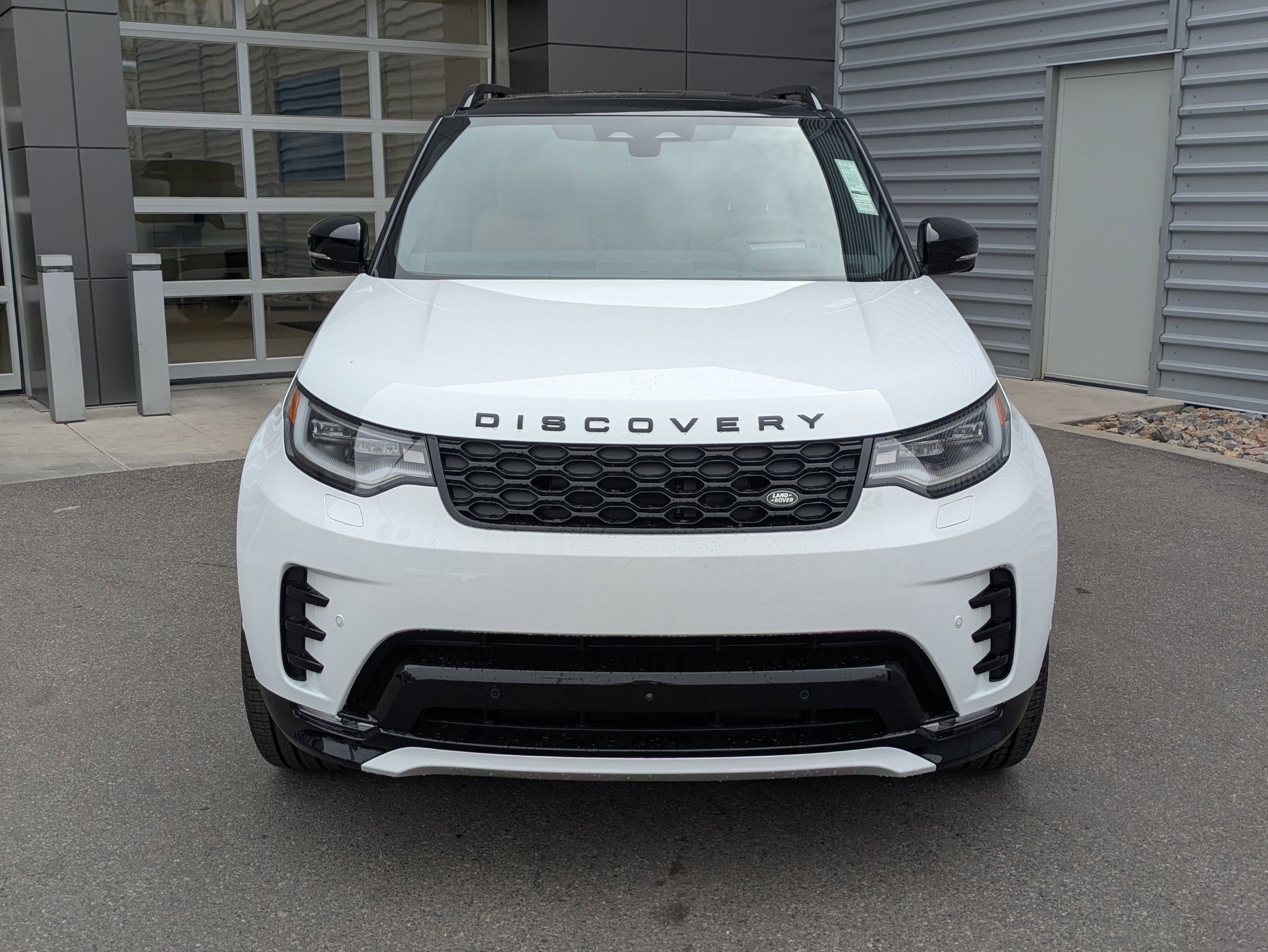 2026 Land Rover Discovery Dynamic SE