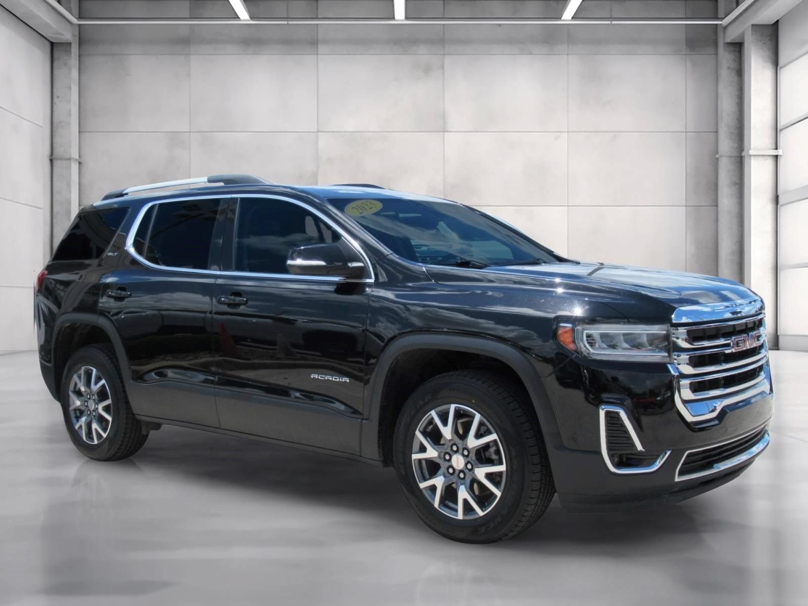 Used 2023 GMC Acadia SLT