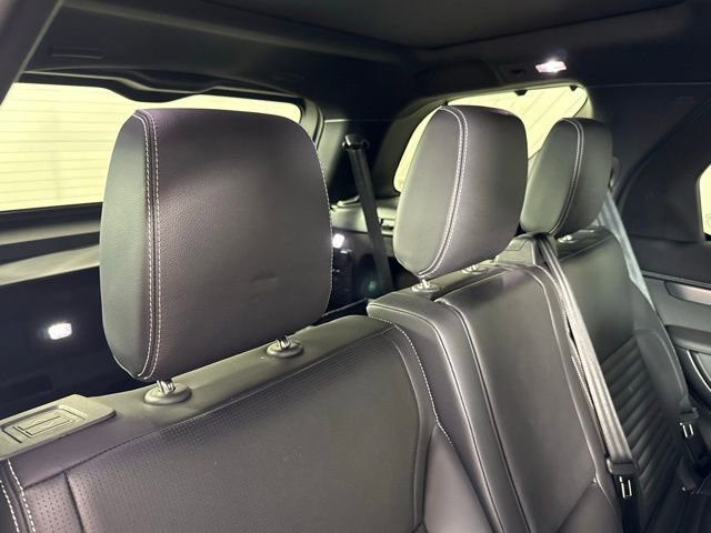 2025 Land Rover Discovery Dynamic SE