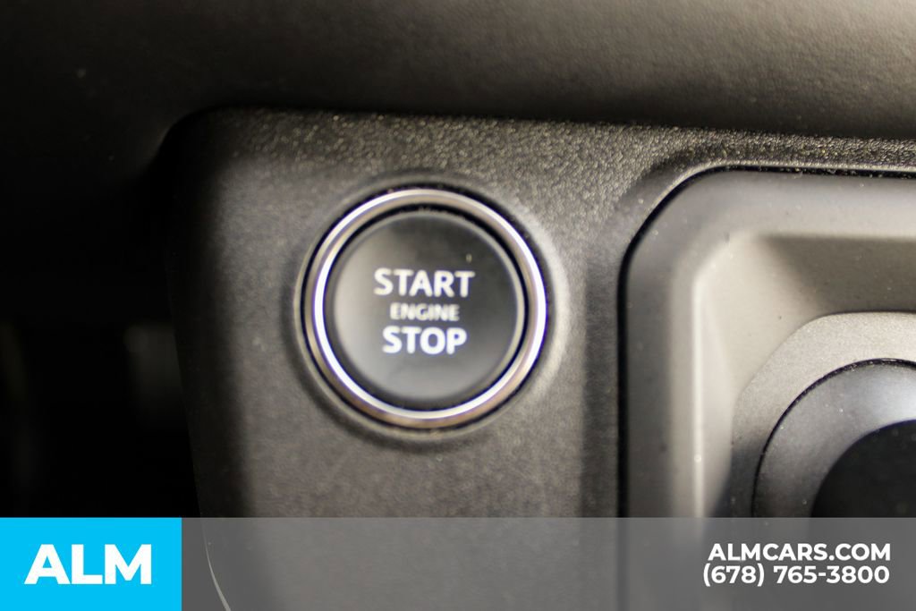 2024 Land Rover Defender 110 X-Dynamic SE