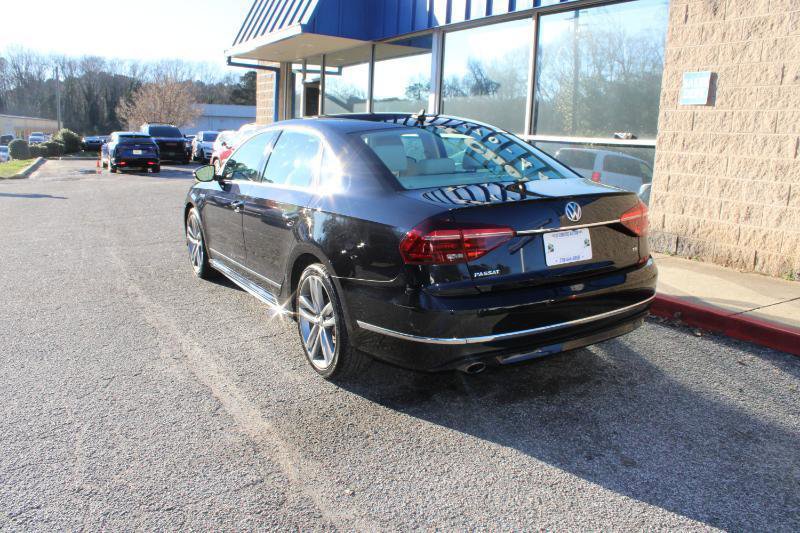 2019 Volkswagen Passat 2.0T SE R-Line