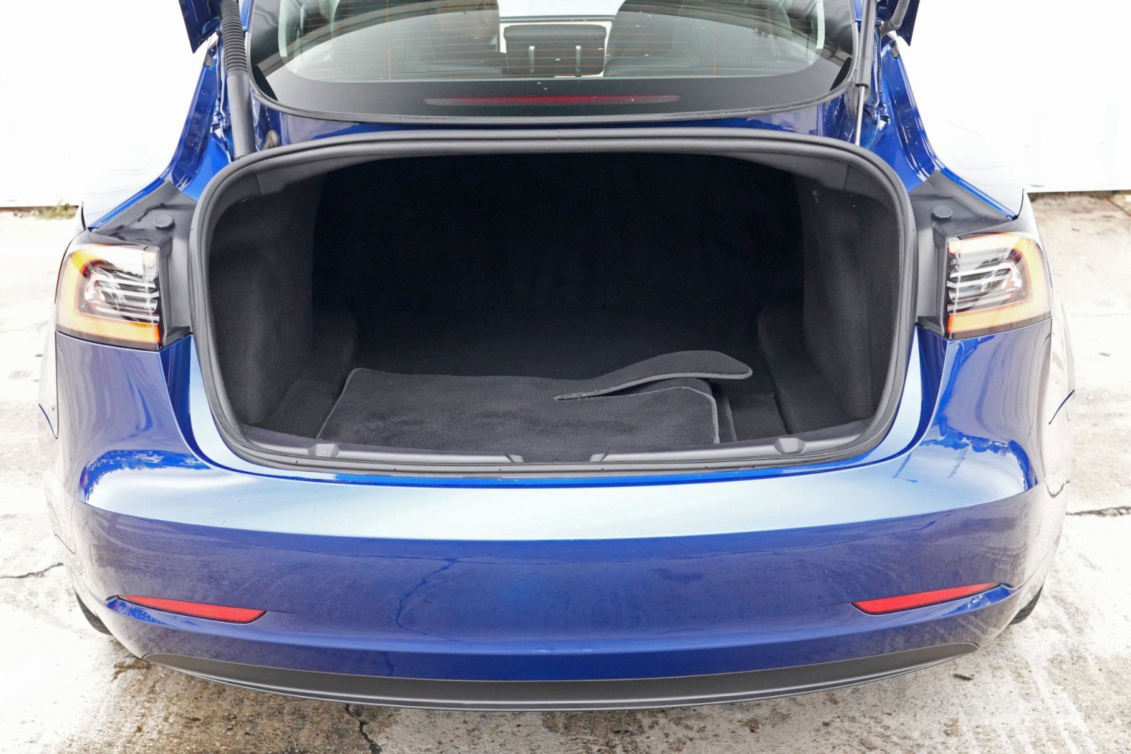 2023 Tesla Model 3 Performance