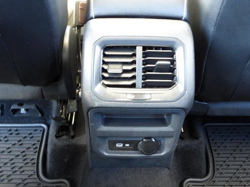 2022 Volkswagen Tiguan SE R-Line