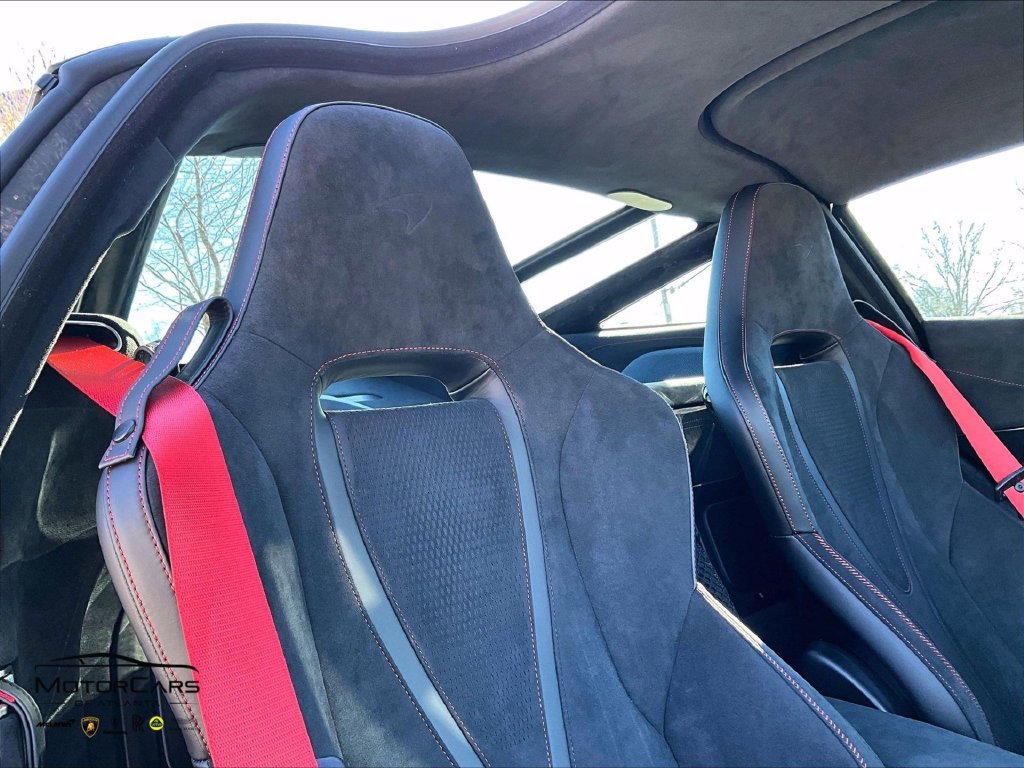 New 2026 McLaren 750S photo 15
