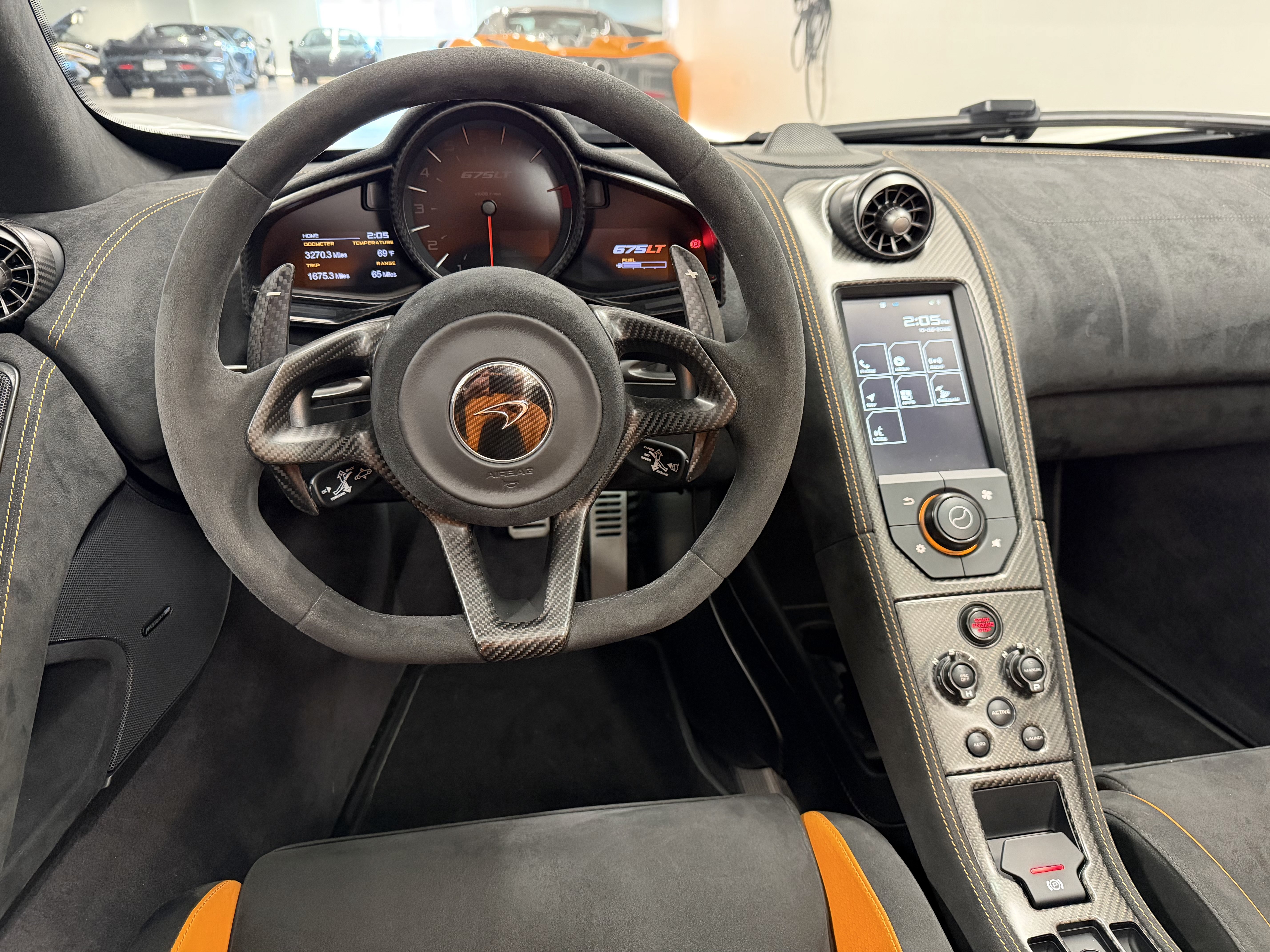 Used 2016 McLaren 675LT Spider photo 21