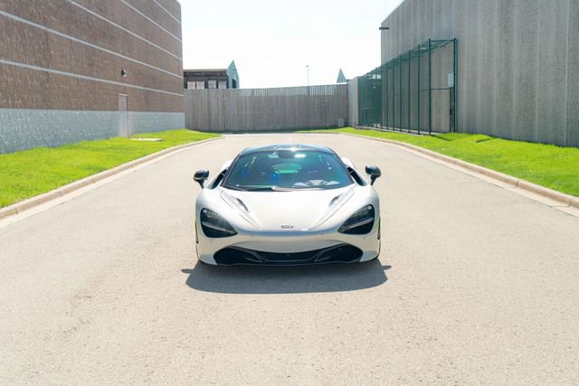 Used 2018 McLaren 720S Luxury photo 28