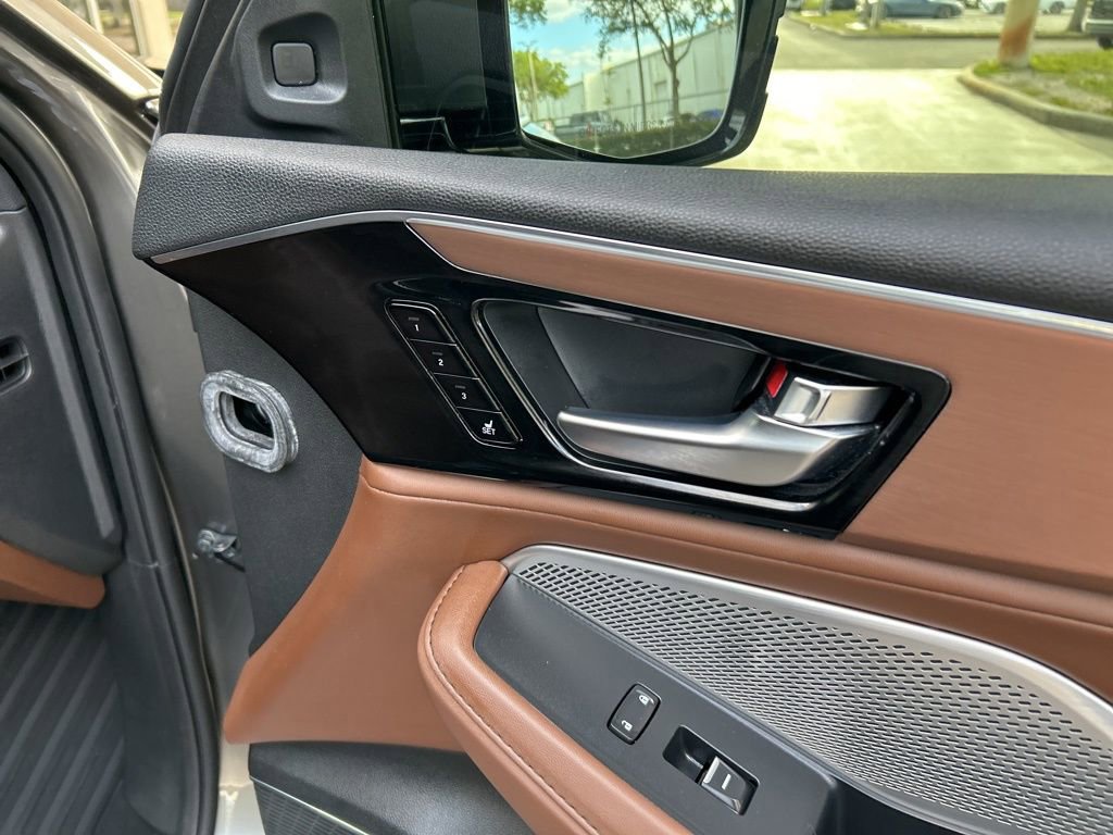 2022 Acura MDX FWD w/ Technology Package