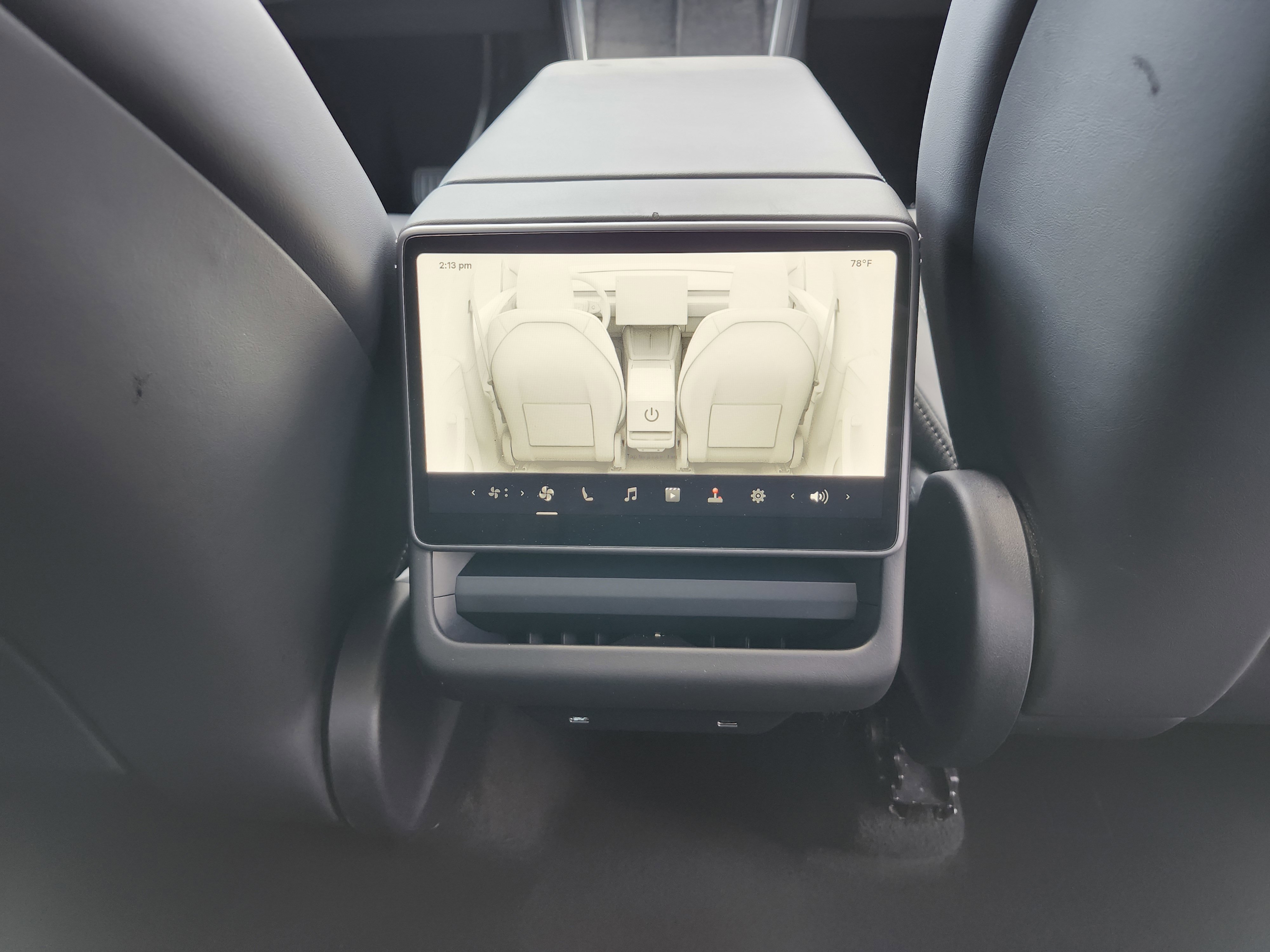 2026 Tesla Model Y AWD