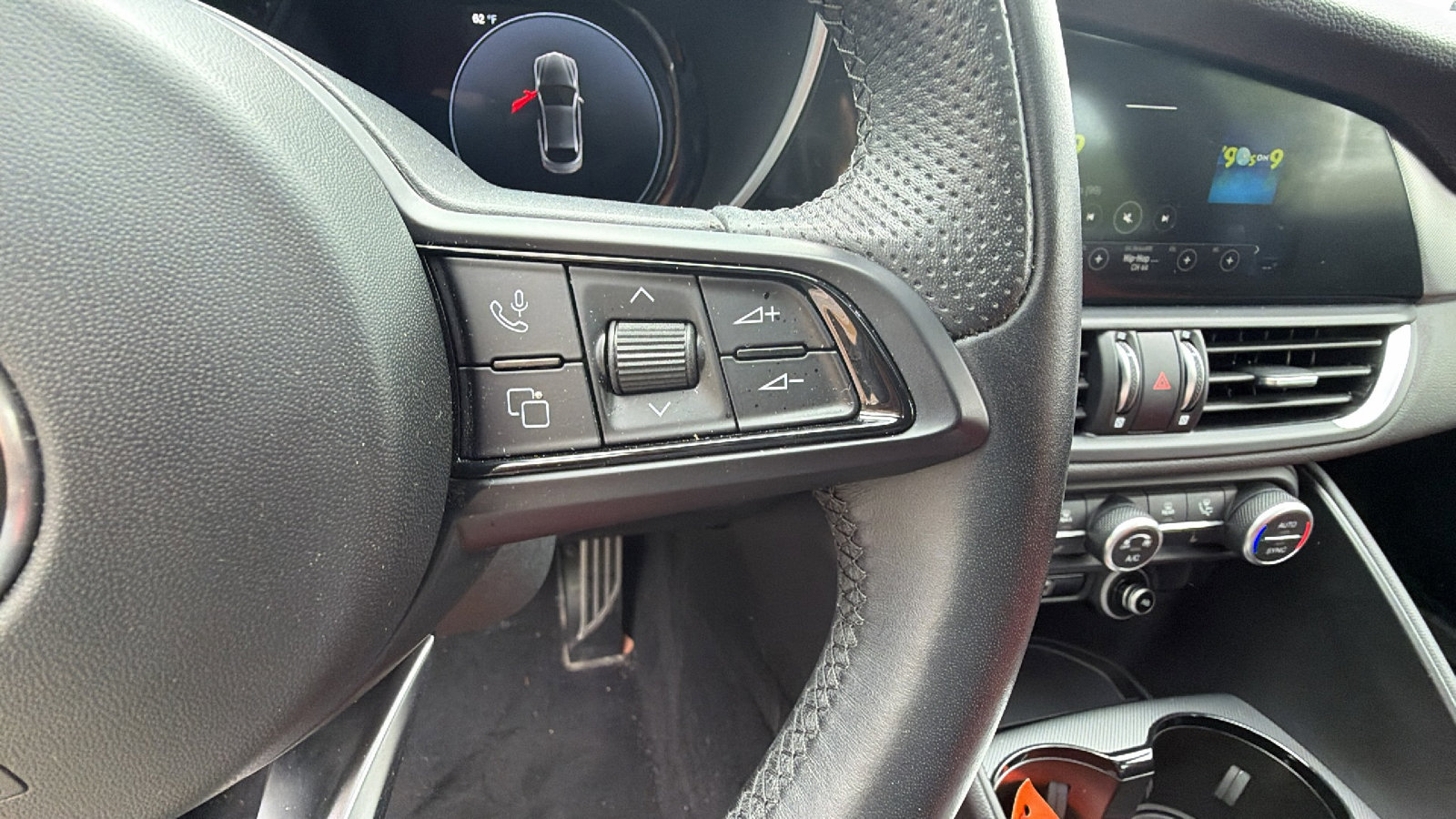 2024 Alfa Romeo Giulia Ti