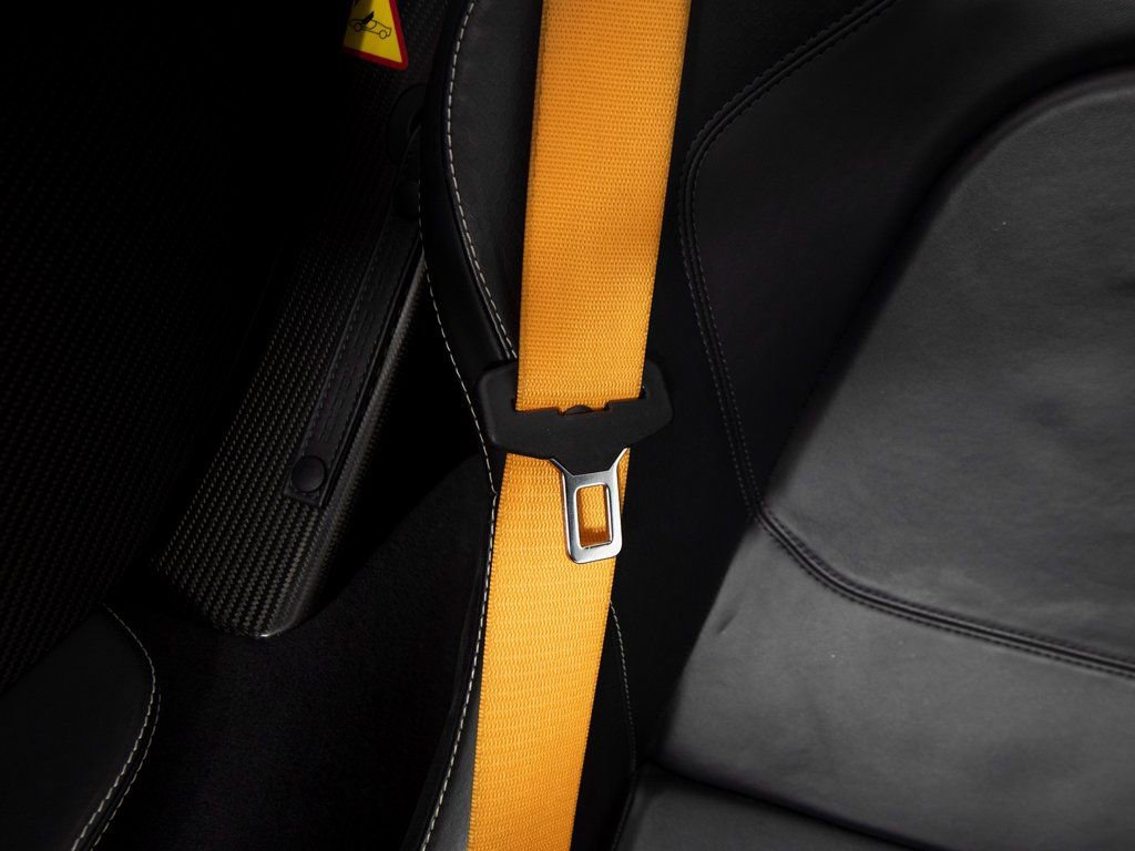 Used 2016 McLaren 675LT Spider photo 37