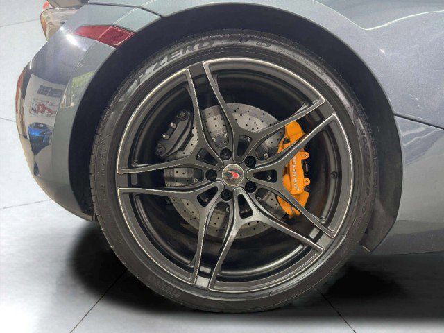 Used 2018 McLaren 720S Performance photo 65