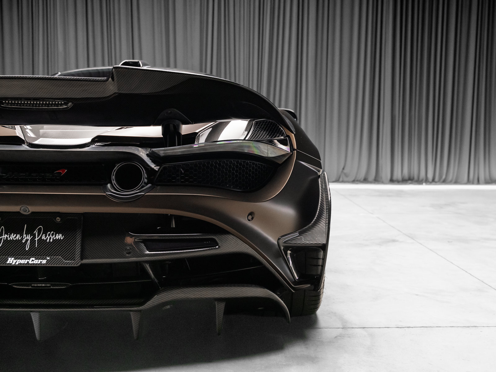 Used 2018 McLaren 720S Luxury photo 44