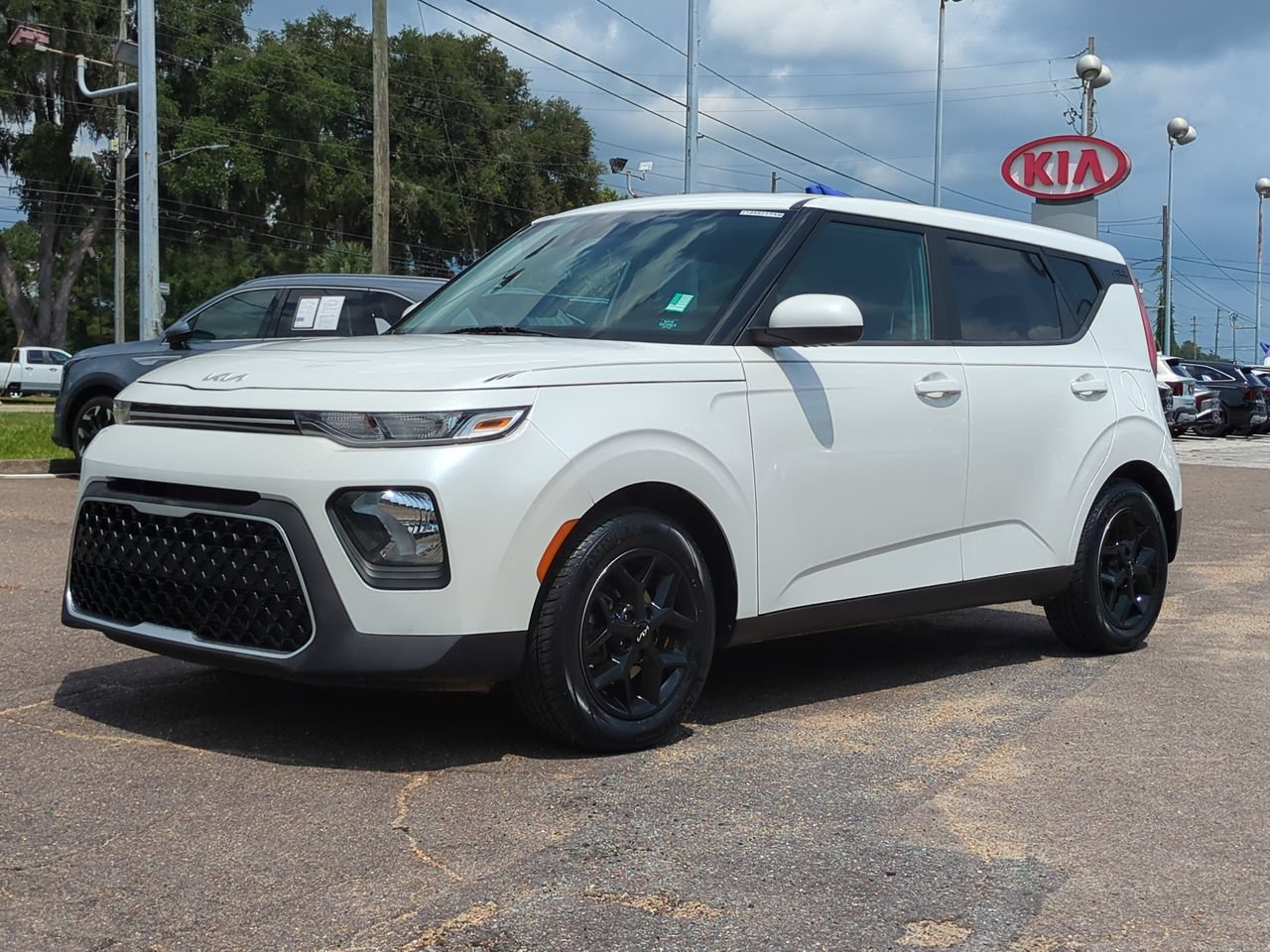 Certified 2022 Kia Soul LX w/ Technology Package