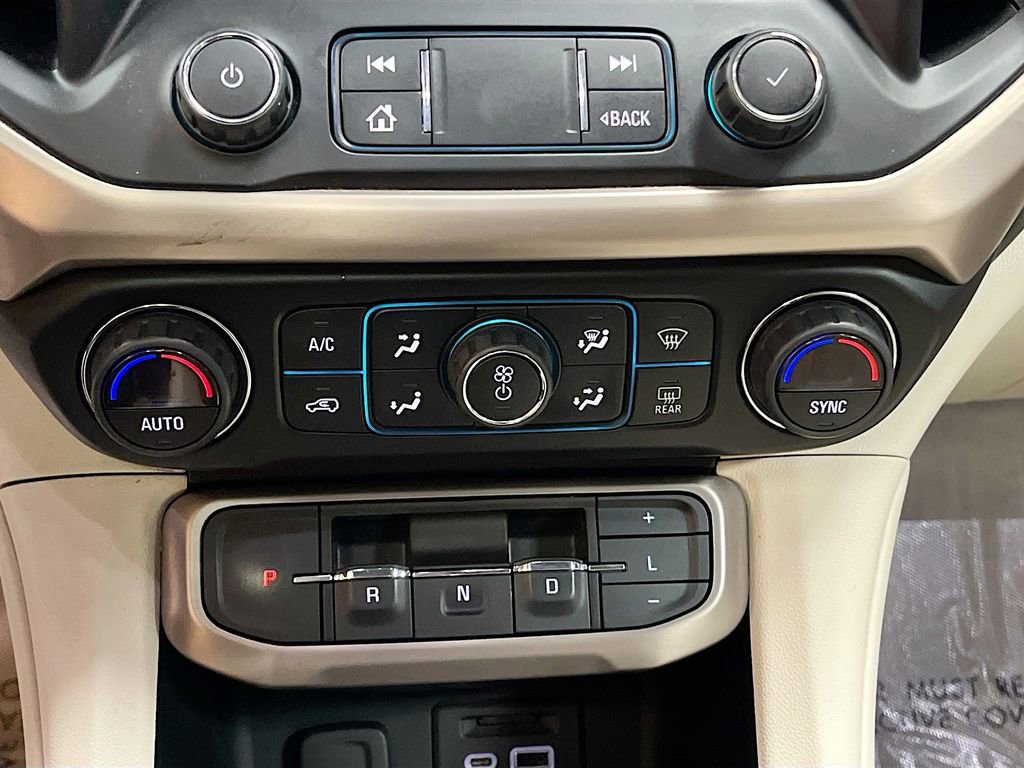 2020 GMC Acadia Denali