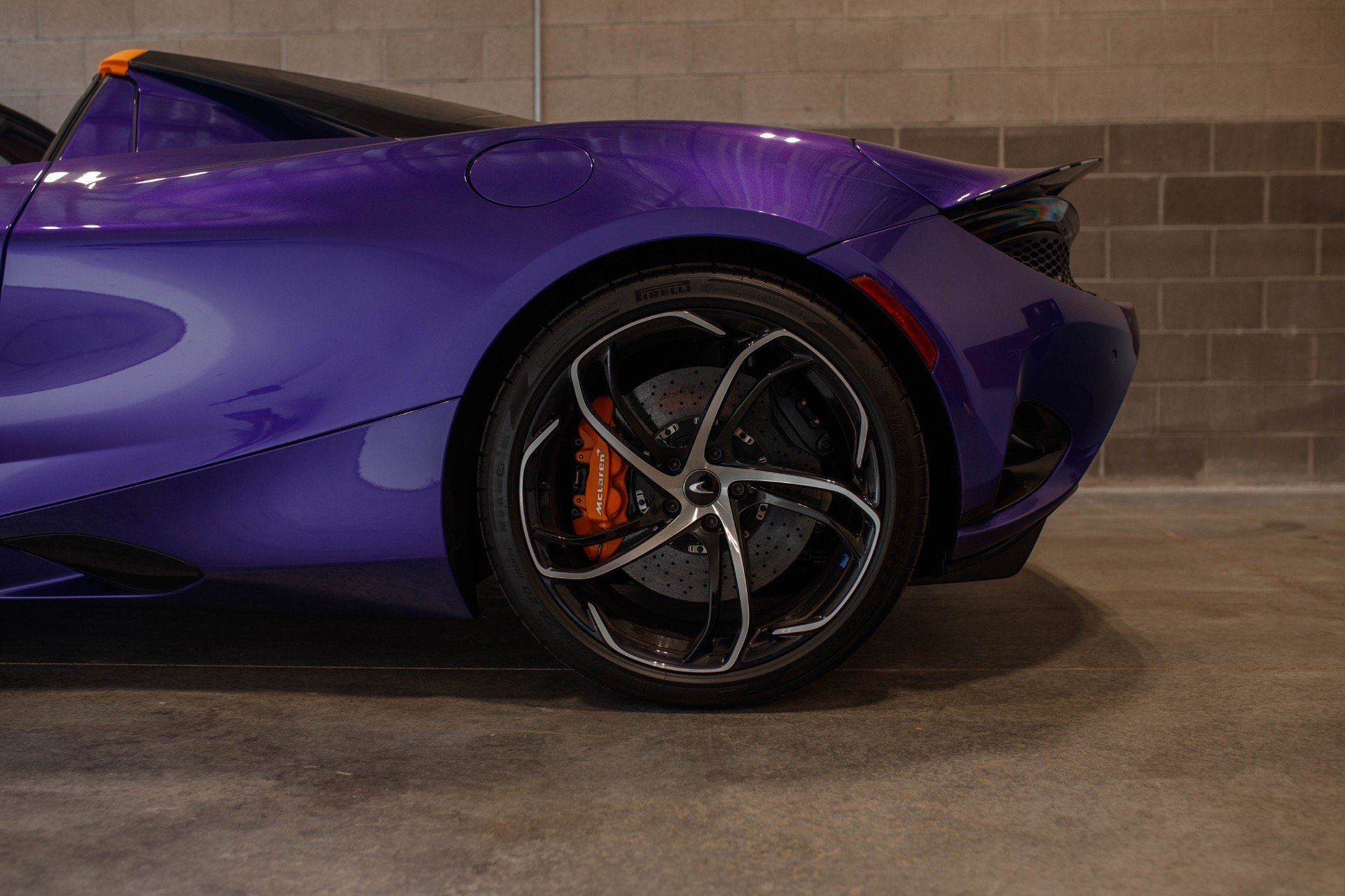 Used 2024 McLaren 750S Spider 5