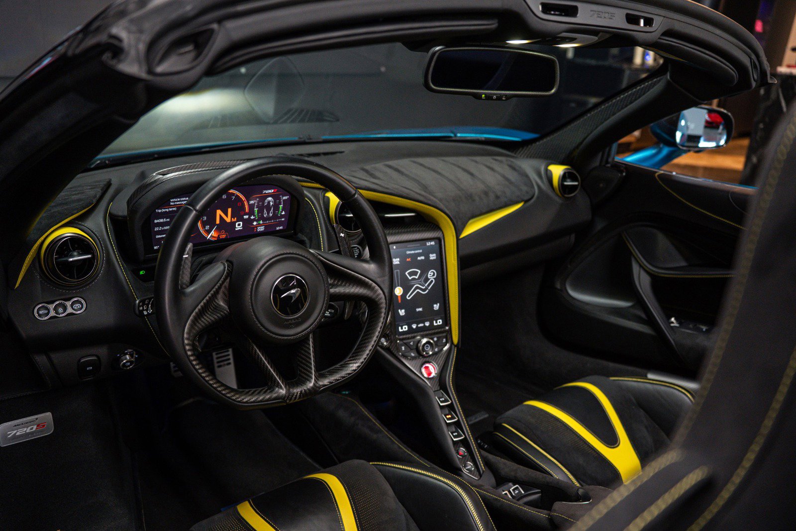 Used 2022 McLaren 720S Spider photo 16
