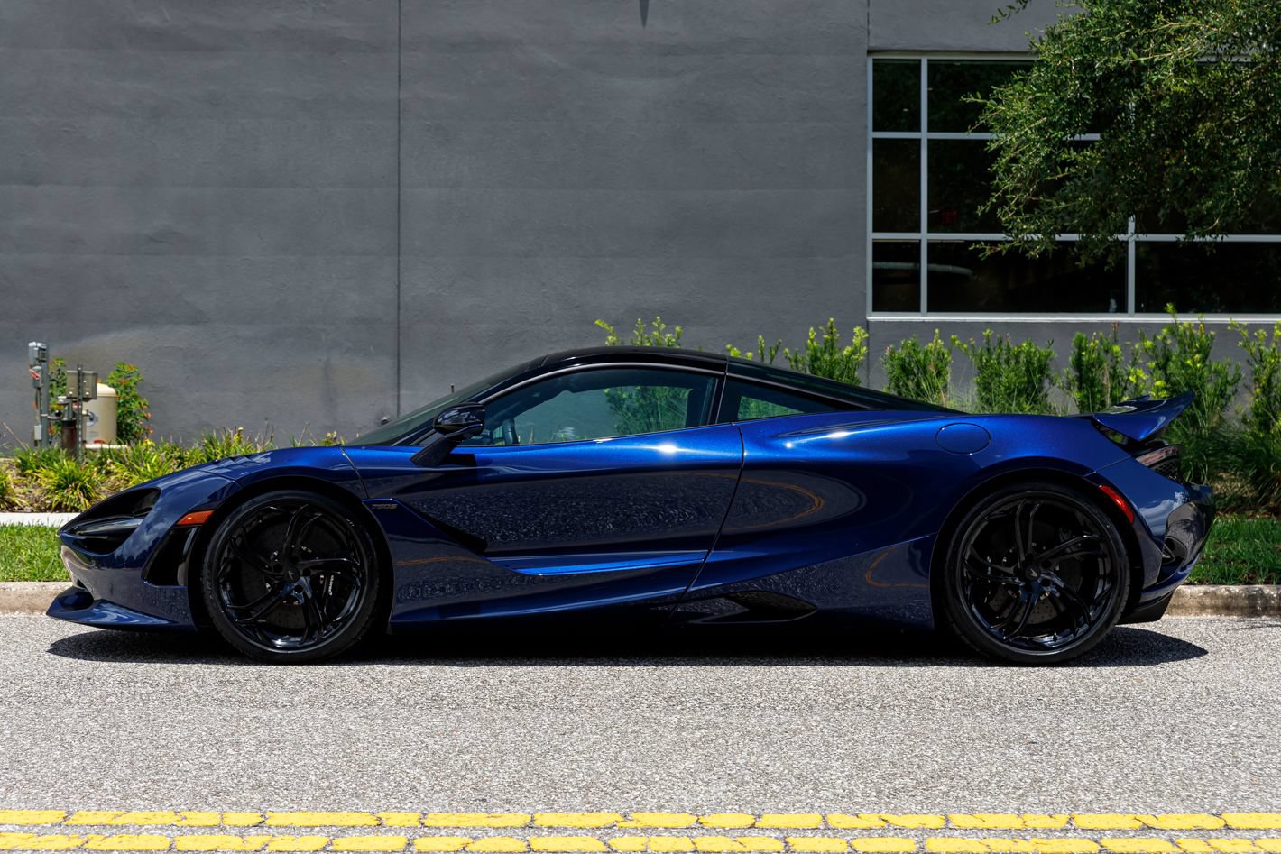 Used 2025 McLaren 750S photo 25