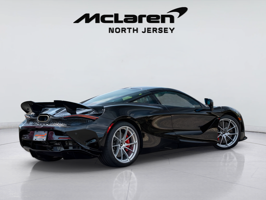 New 2026 McLaren 750S photo 9