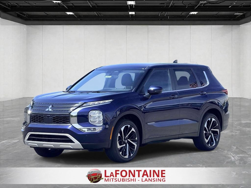 Used 2024 Mitsubishi Outlander SE