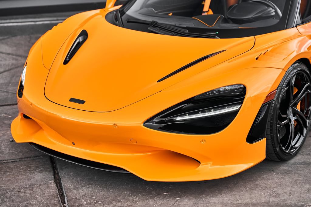 Used 2025 McLaren 750S Spider photo 8
