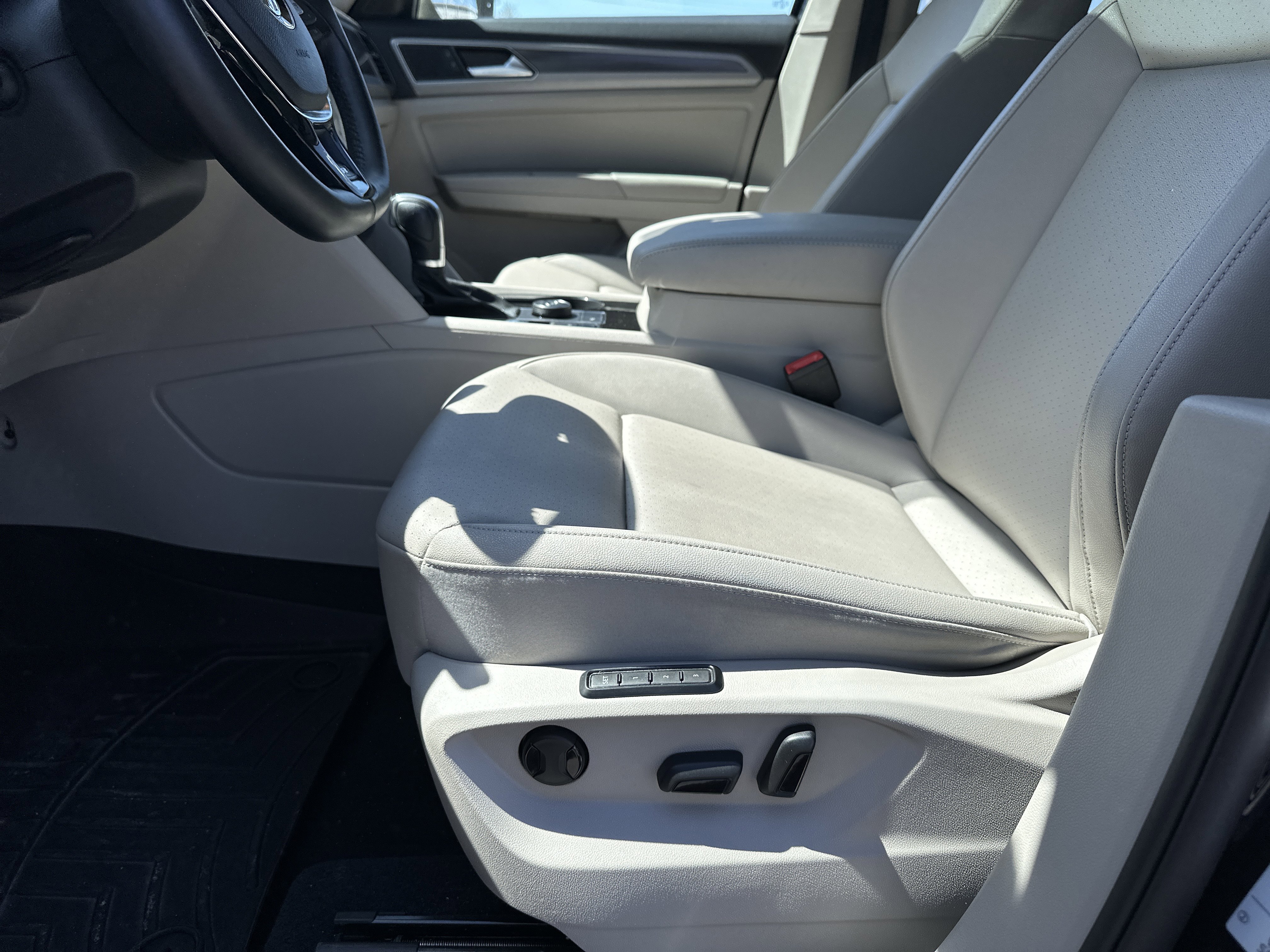 2019 Volkswagen Atlas SEL R-Line