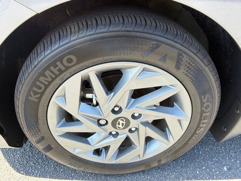 2025 Hyundai Elantra Blue