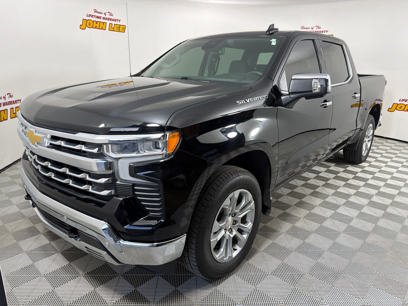 Used 2024 Chevrolet Silverado 1500 LTZ