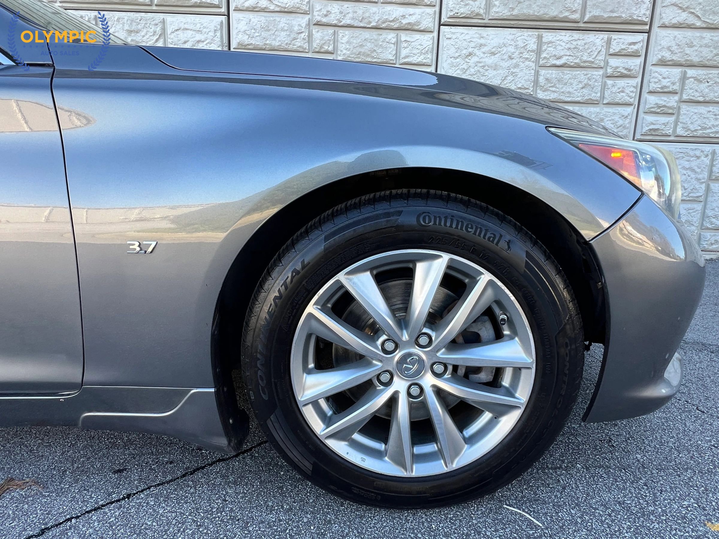 2014 INFINITI Q50 Premium