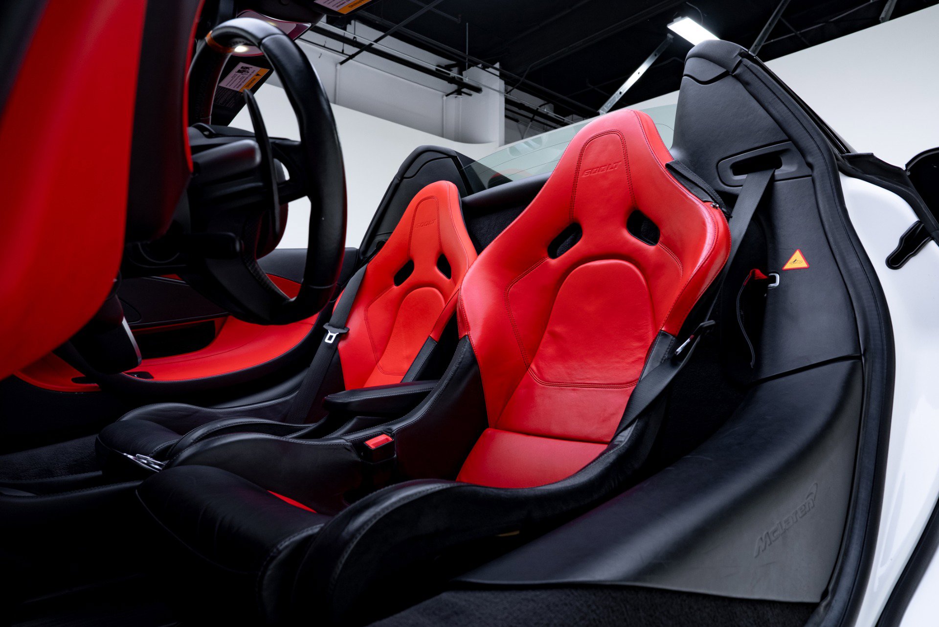 Used 2020 McLaren 600LT Spider photo 46