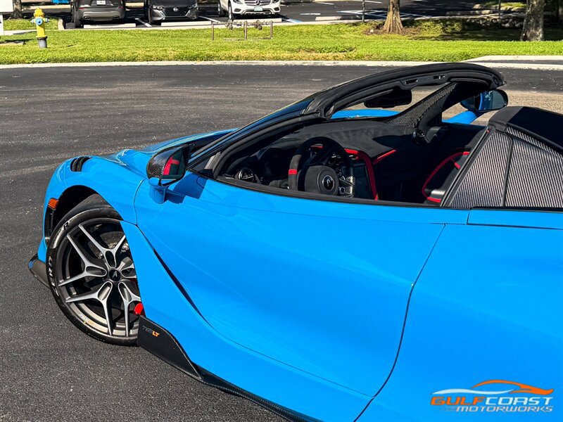 Used 2022 McLaren 765LT photo 49