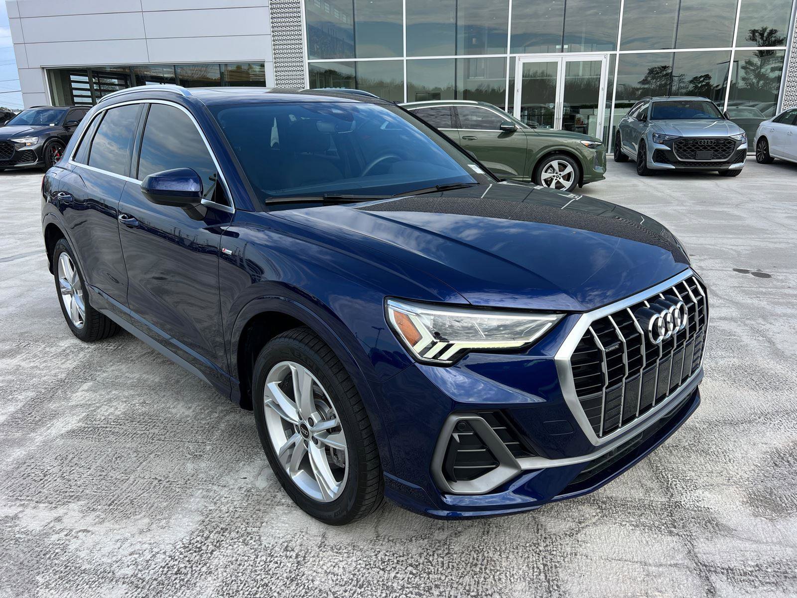 2022 Audi Q3 2.0T Premium Plus