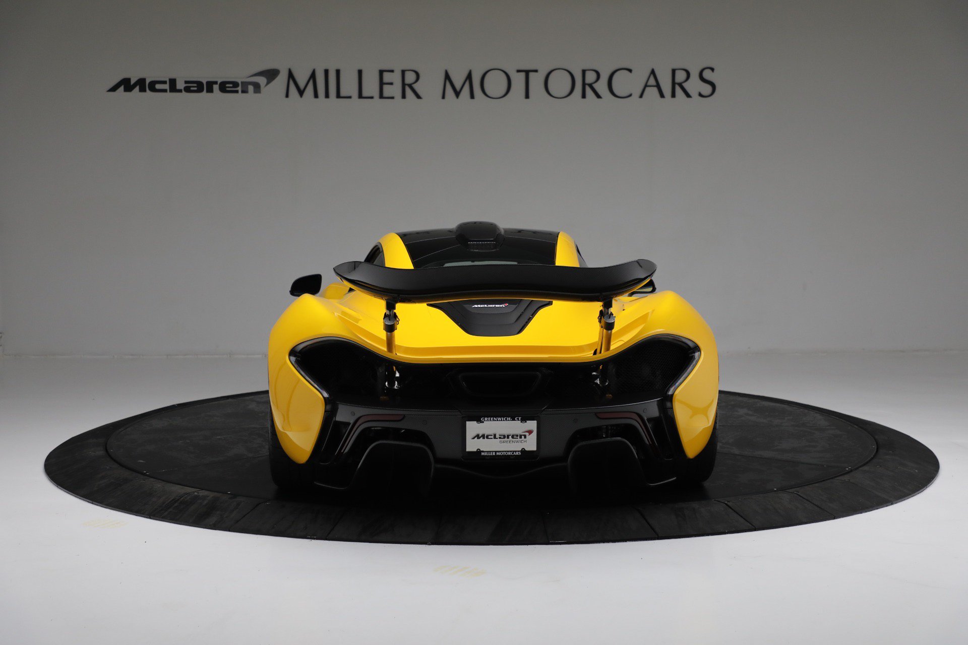 Used 2015 McLaren P1 photo 5