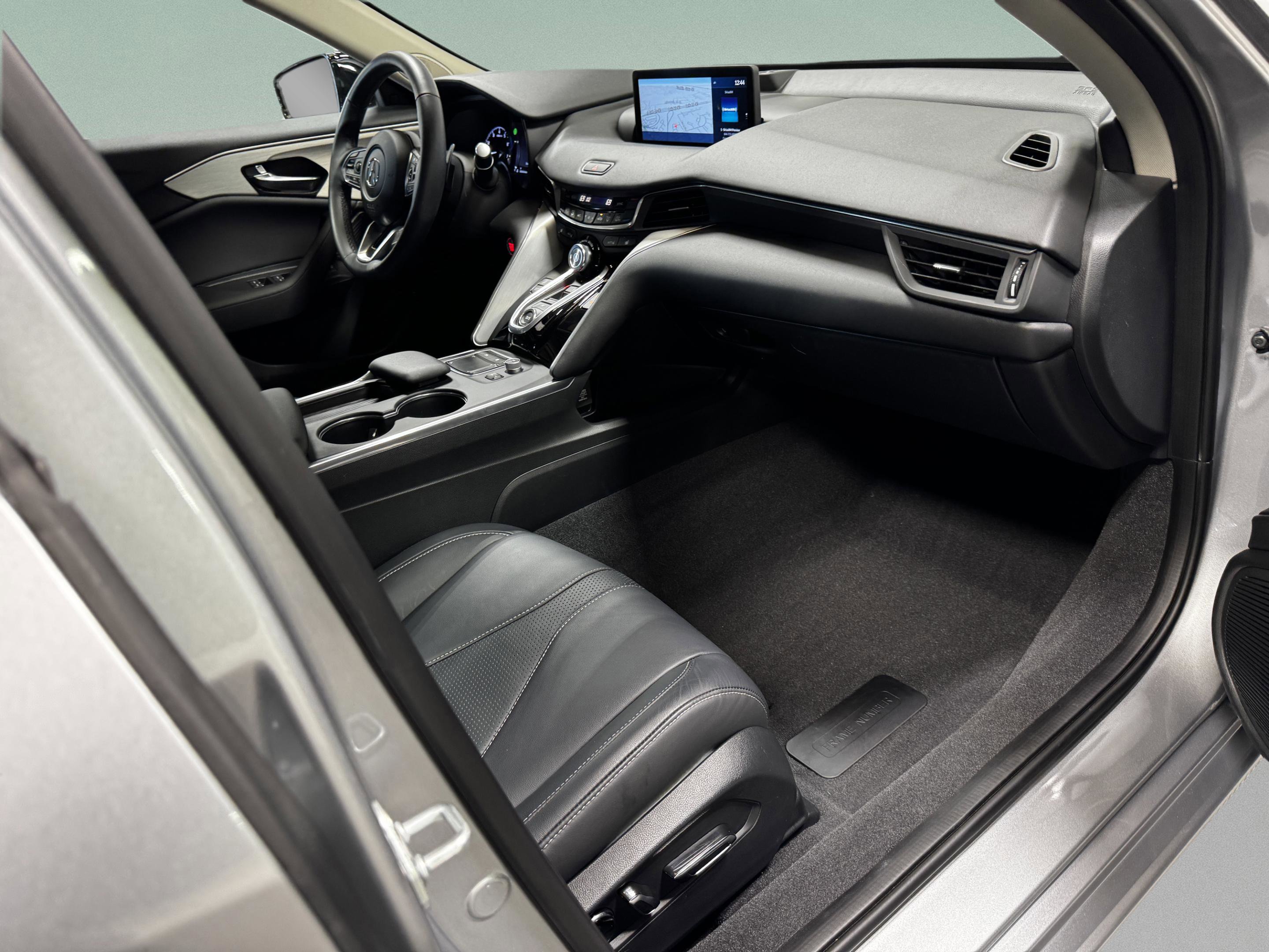 2023 Acura TLX w/ Technology Package