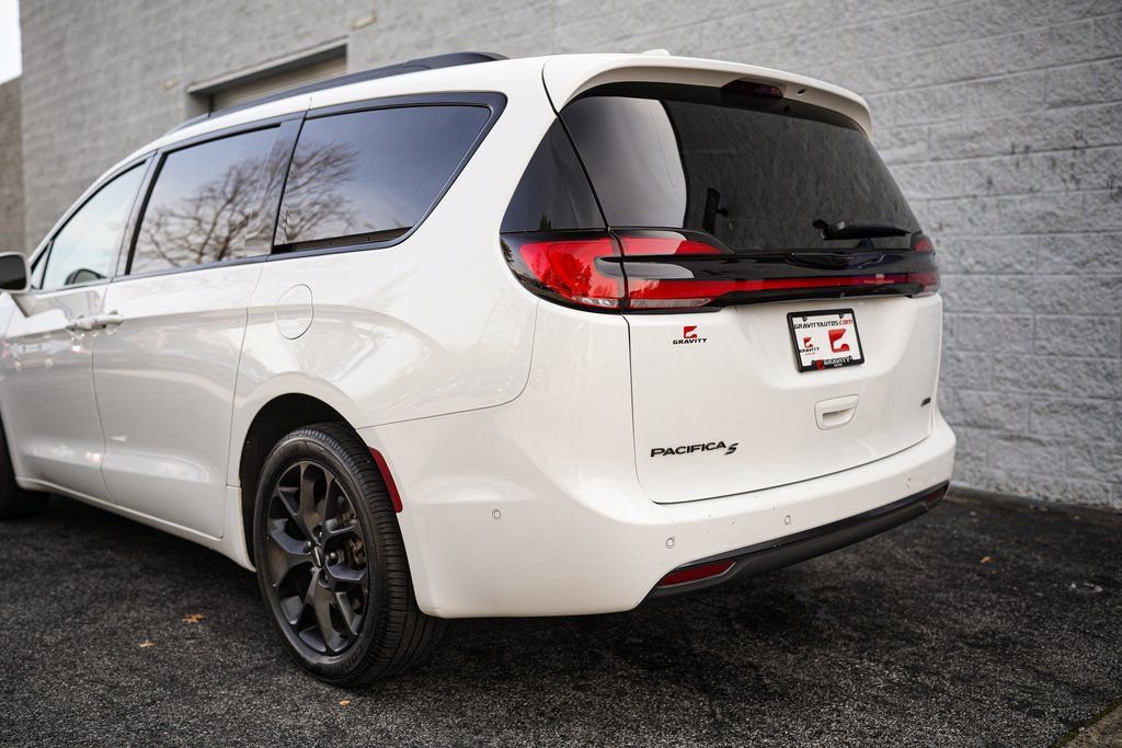2022 Chrysler Pacifica Touring-L