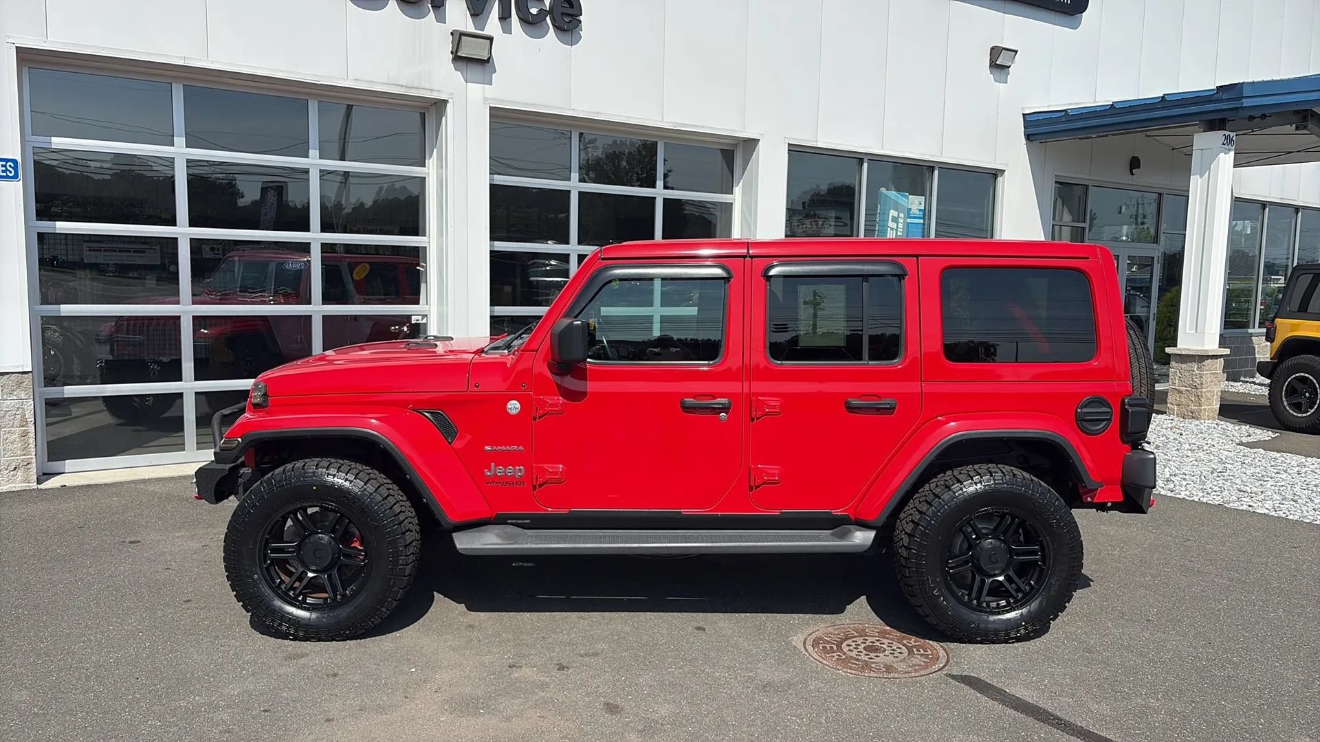 Used 2021 Jeep Wrangler Unlimited Sahara w/ Uconnect 4C Nav & Sound Group