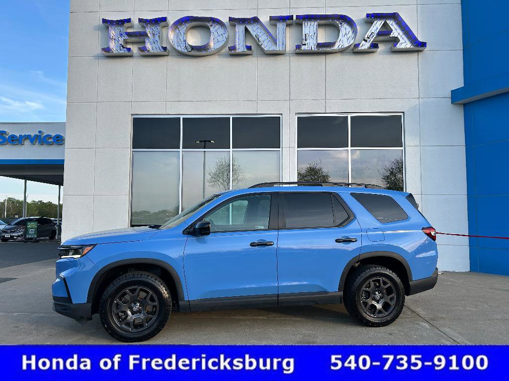 Certified 2025 Honda Pilot TrailSport