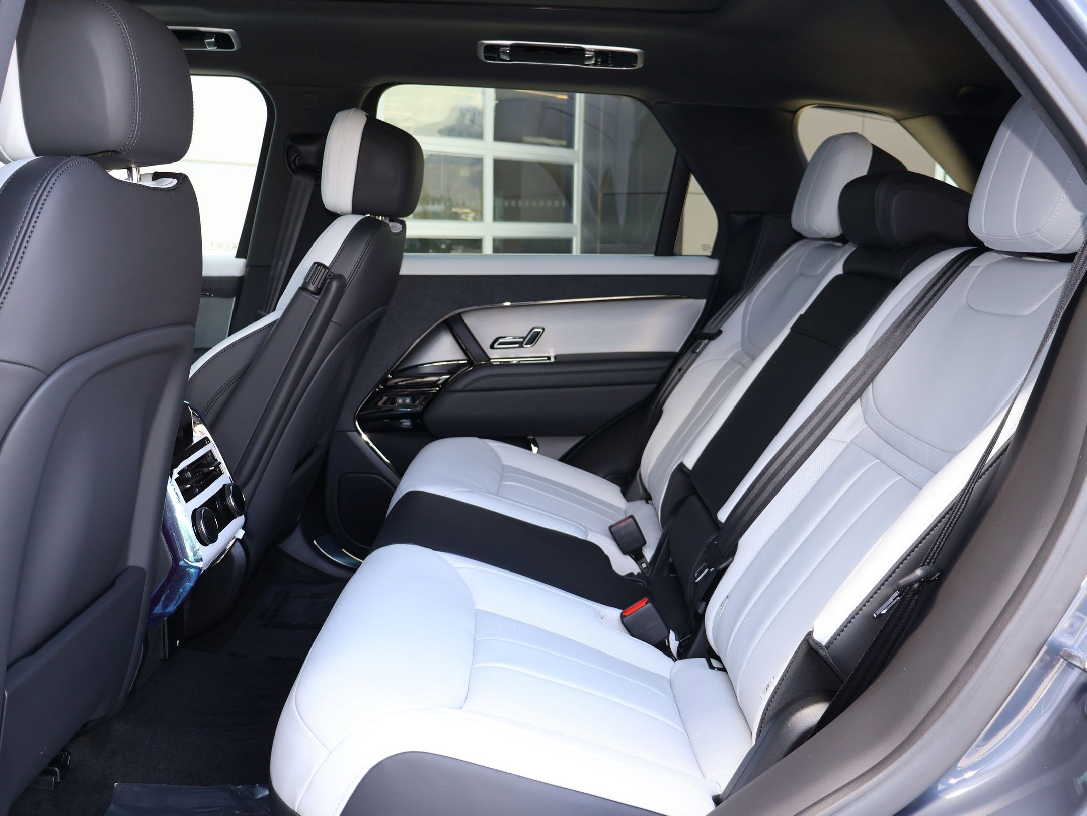 2026 Land Rover Range Rover Sport Dynamic SE