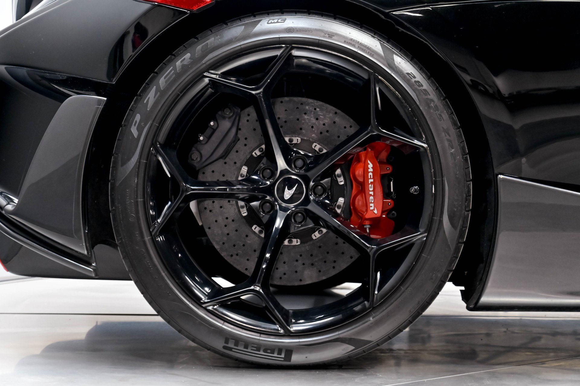 Used 2019 McLaren 600LT photo 17