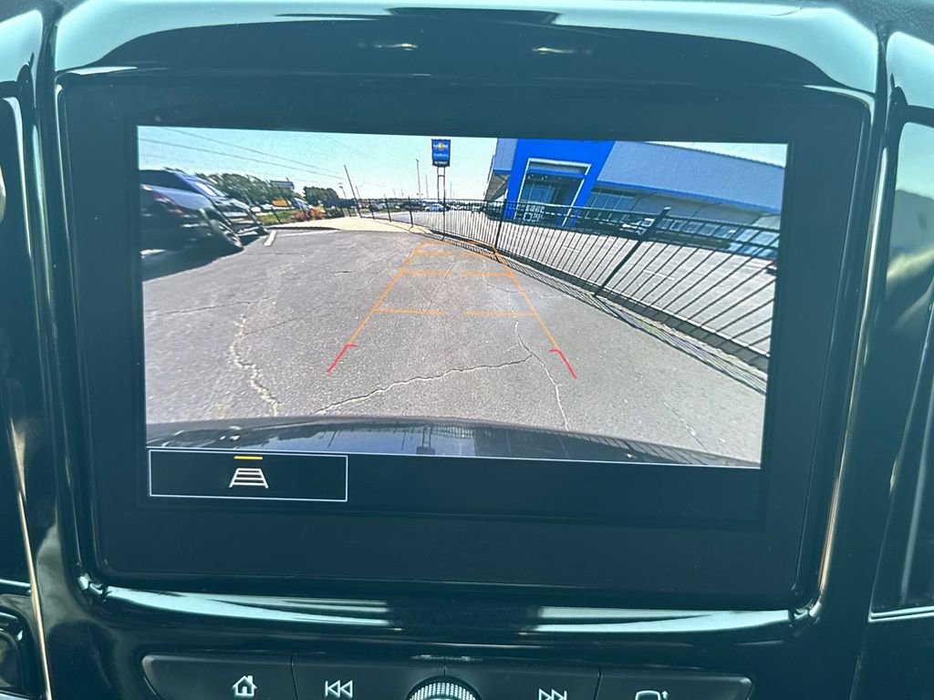 2023 Chevrolet Traverse LT